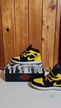 Jordan 1 New Love
