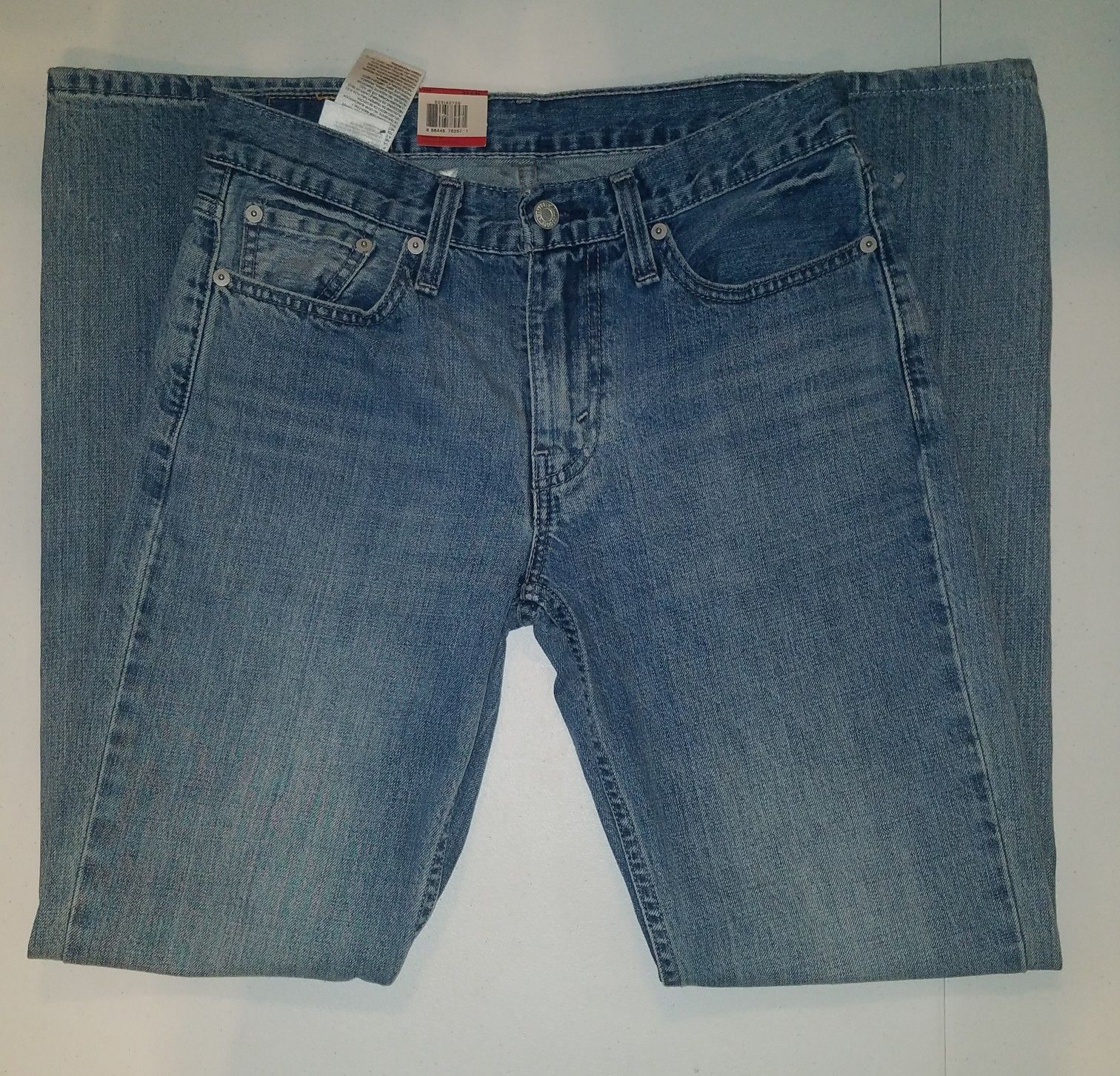 New levi Jean's size 29x32 $30 each