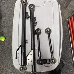 2002 Nissan Pathfinder Rear Upper & Lower Trailing Arm 4 Piece Set