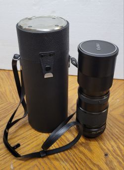 Vintage Vivitar 85-205mm f/3.8 auto zoom lens With Protective Hard Case.