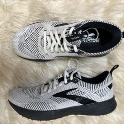 Women’s Shoes Brooks Size 8