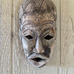 Tiki - African Tribal Mask - Good Condition Hand Wooden Carved - Collectible 