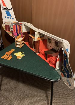 1972 Barbie FRIEND SHIP (Airplane case)