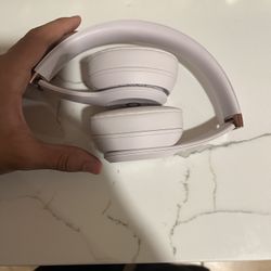 Solo Beat 4s Never Used