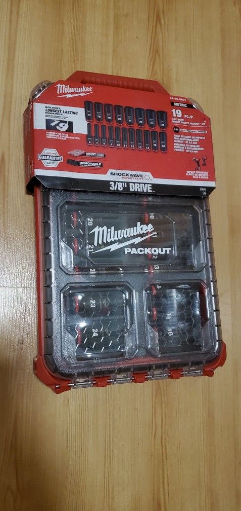 Milwaukee ⅜"Drive Packout Impact Socket Set