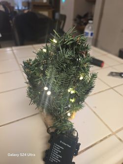 Pre- Lit Artificial mini xmas tree 12"