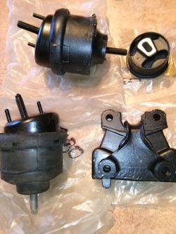 Ford/Mercury Engine & Transmission Mounts
