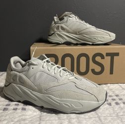 Yeezy 700 Salt