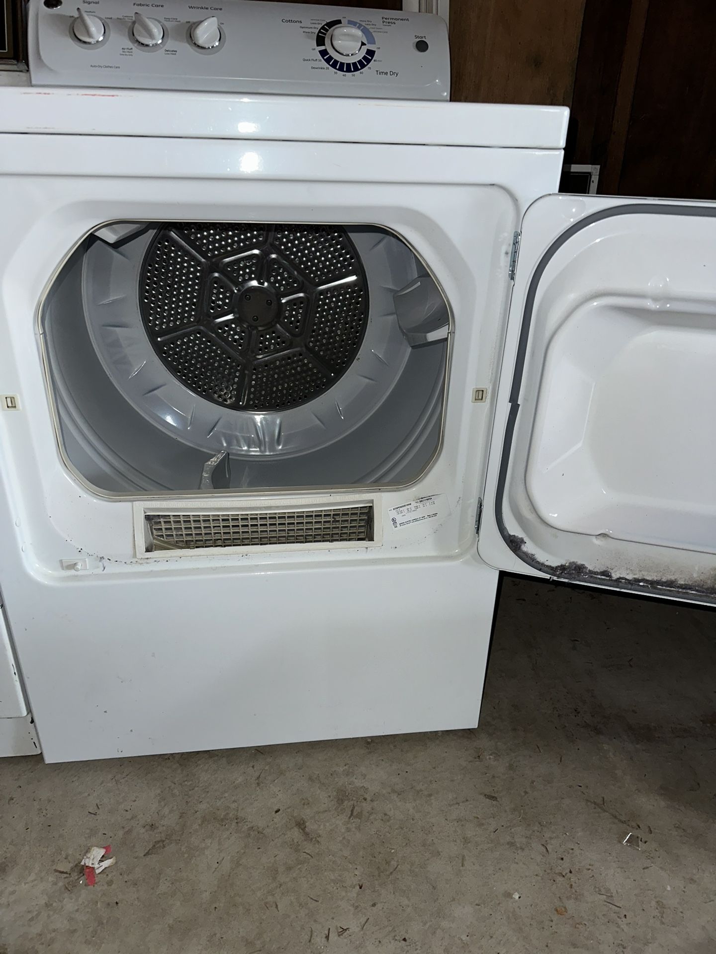 GE Dryer- Works Beautifully!