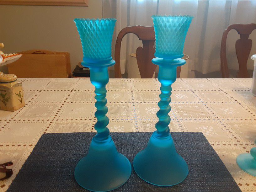  REALLY  GORGEOUS LOOKING BLUE VINTAGE  GLASS  CANDLE HOLDERS 12,5 INCHES TALL 