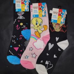 NWT Looney Tunes 3-Pack Crew Socks - Bugs, Tweety, & Taz