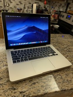 MacBook Pro 13” 2.5Ghz i5 8GB RAM 256GB SSD