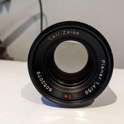 Carl Zeiss 50mm f1.4 Planar T* AEJ Ninja Star Bokeh for Sale in San Luis  Obispo, CA - OfferUp