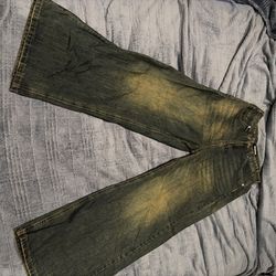 Blue denim, baggy washed jeans. Starred, Size : Large