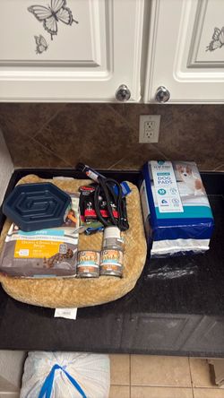 New Puppy Starter Bundle – Bed, Food, Pads & More