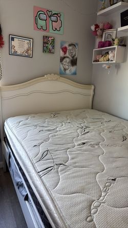 Matress w/ box spring and bed frame