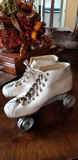 Skates 60 or 70s Vintage Metal Wheels