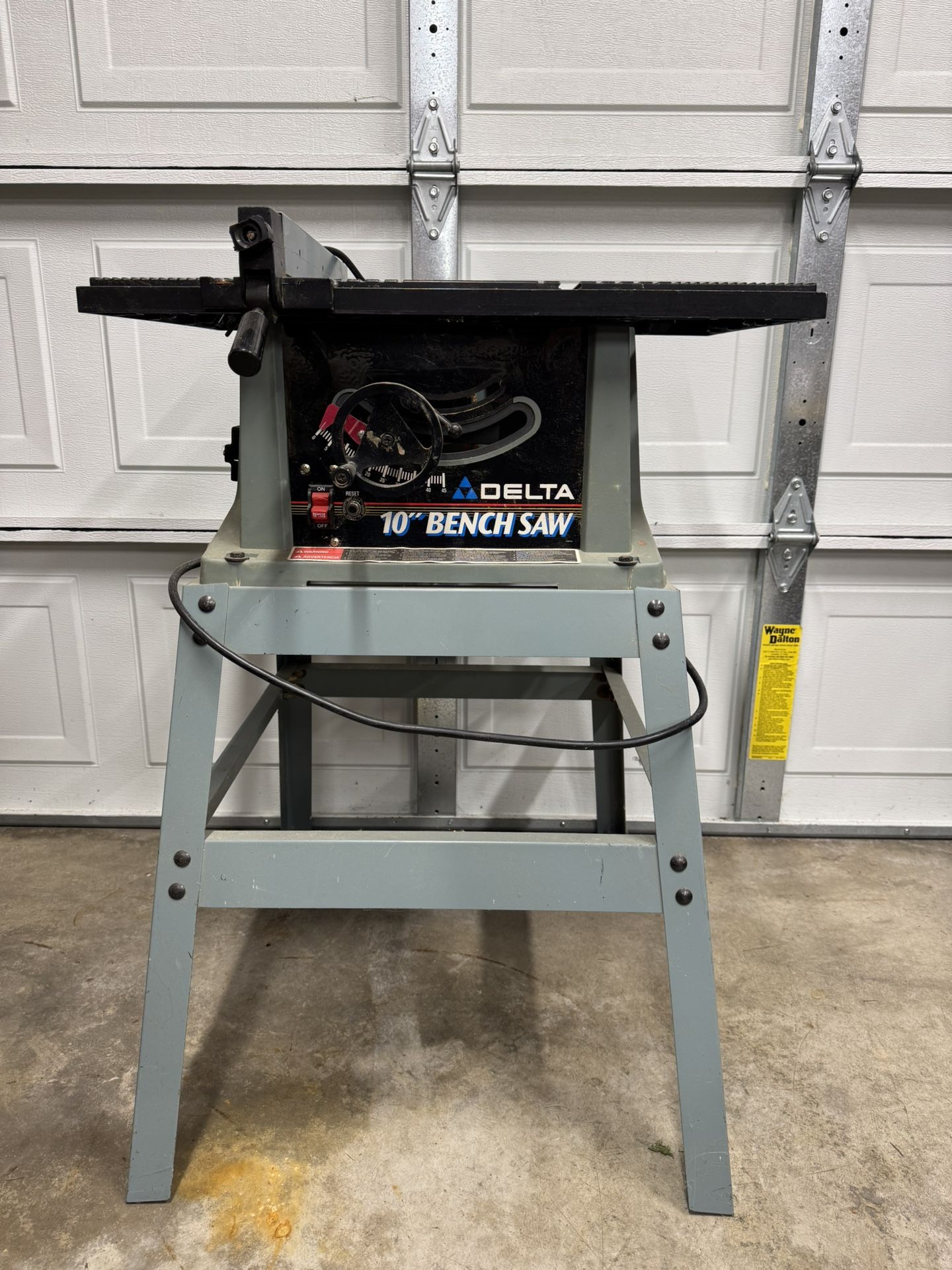 Delta 10” Table Saw