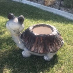 New Flower Pots Made Out Resin Perfect Gift For Any Occasion 