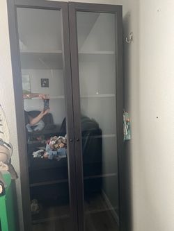Bookcase with glass door