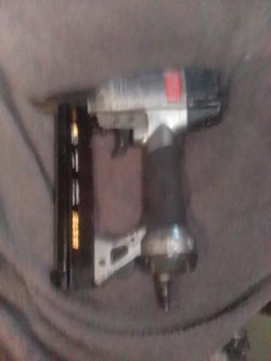 Senco gauge nailer