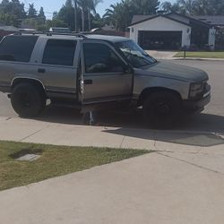 1999 Chevy Tahoe $5000 Obo