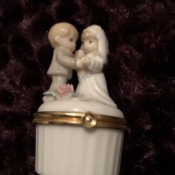 Precious Moments Wedding Couple Box