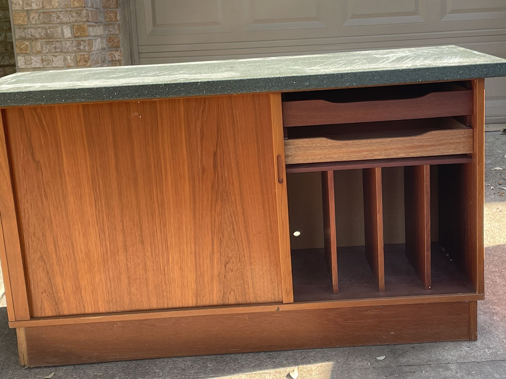 Cabinet Aquarium Stand