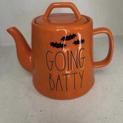 NEW RAE DUNN GOING BATTY TEAPOT 