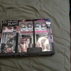 L.A. COLORS BEAUTY BLAST DELUXE MAKEUP SET.