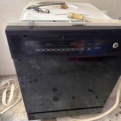 DISHWASHER - GE - Good Condition 