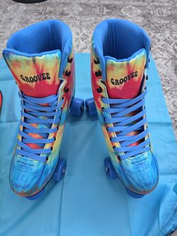 ROLLER SKATES w/ CARRY BAG 