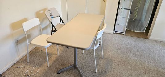 Dining table and 3 chairs