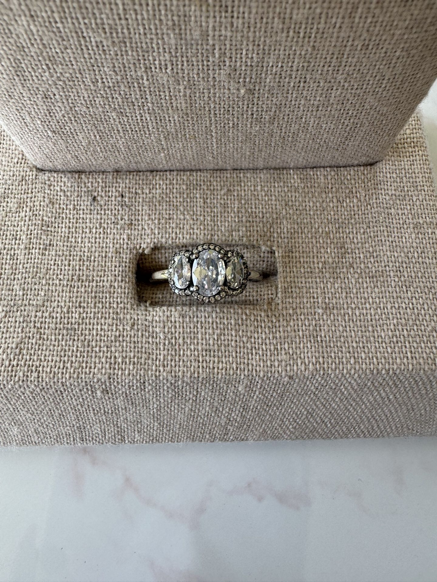 Pandora Ring