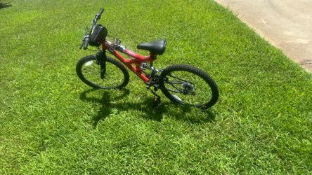 Dynacraft Gauntlet 18 Speed Mountain Bike 