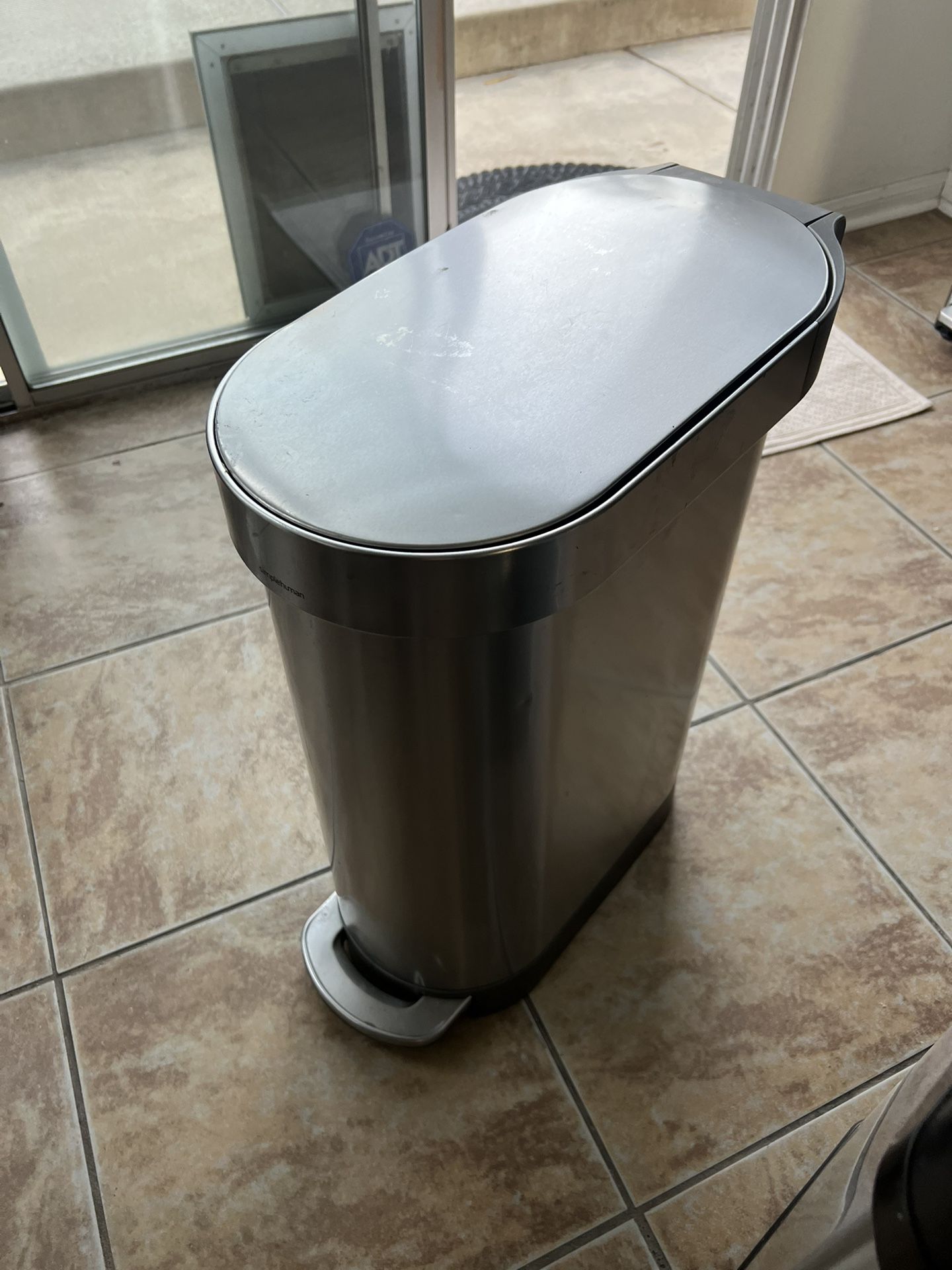 Simple Human Trash Can