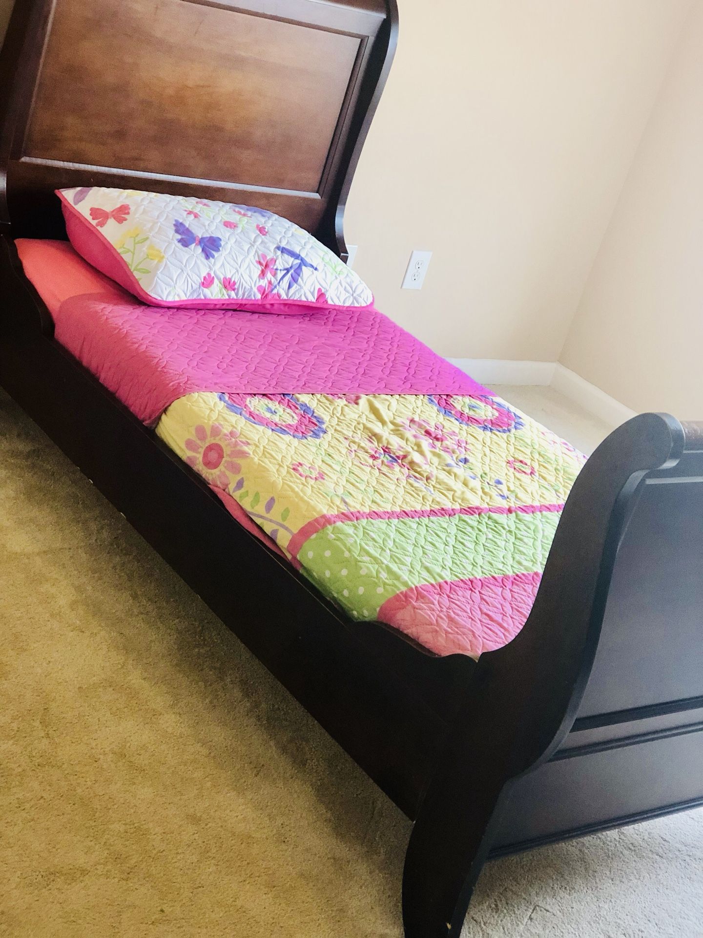 2 Twin Sleigh Beds (Back To School)