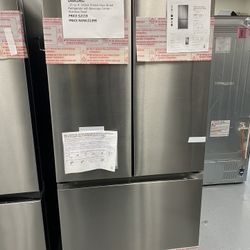 25 cu. ft. 33" 3-Door French Door Refrigerator with Beverage Center™ in Stainless Steel