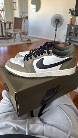 Jordan 1 Medium olive/black