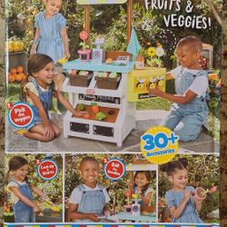 Little Tikes 3-in-1 Garden to Table Pretend Market Playset