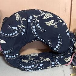 Breast Feeding Pillow