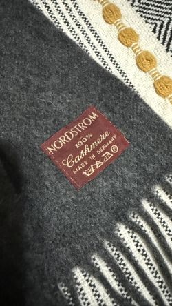 Vtg Vintage Nordstrom 100% Cashmere Scarf Charcoal Gray Made In Germany Fringe