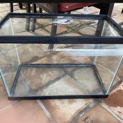 Fish Tank 20 Gallons For $35