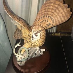The Franklin Mint "THE EAGLE OWL" Hand Painted Fine Porcelain Figurine & Owl Vtg