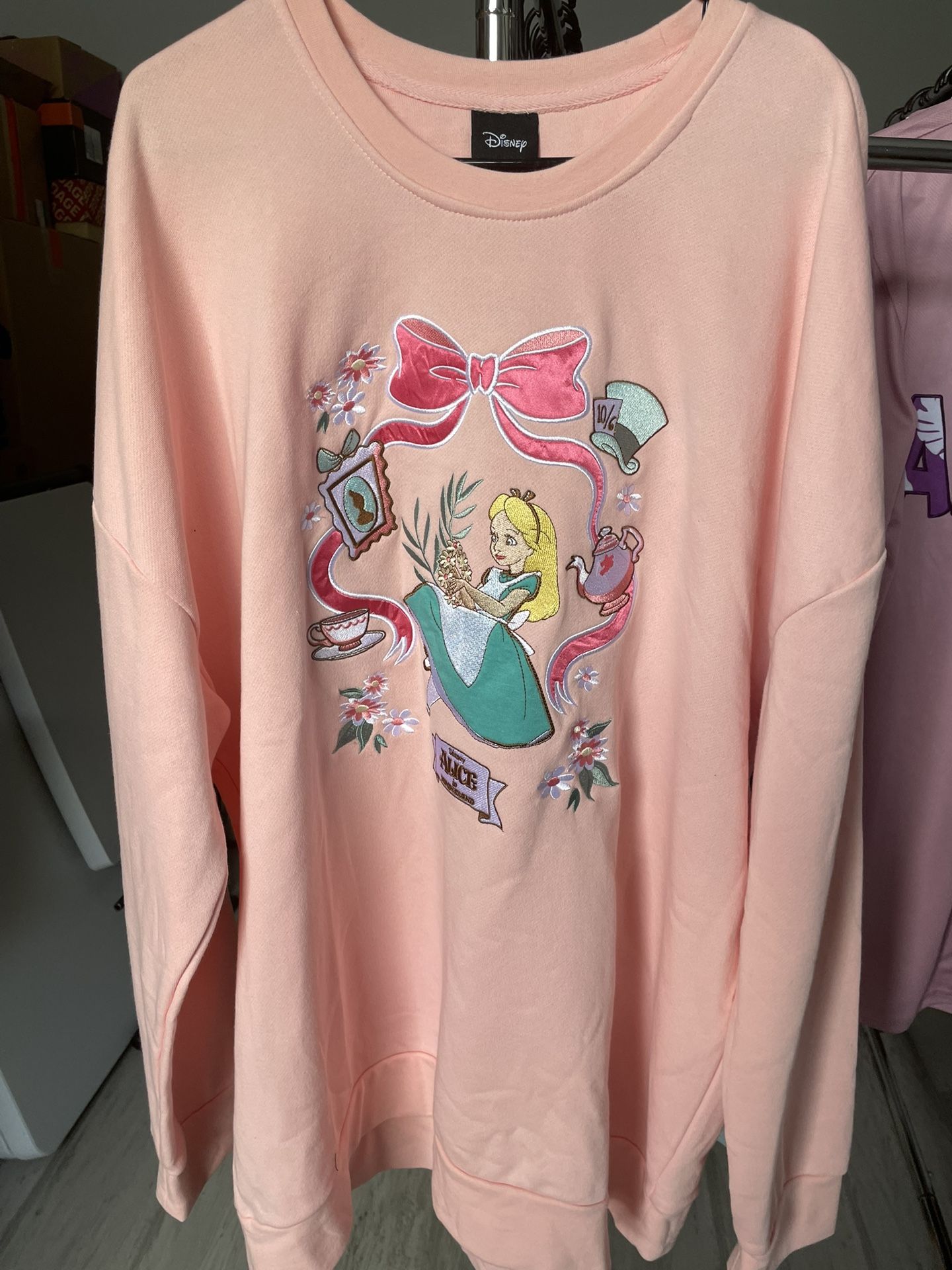 Alice in Wonderland Pink Bow Tea Portrait embroidered Crewneck Jumper Sz 3X