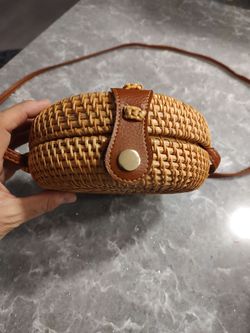 Wicker pill purse like new 7 inches X 7 inches