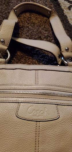 Authentic Coach bag. Leather? Very vlean