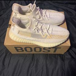 Yeezy 350 V2 ‘Bone’