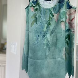 Woman’s Tank Blouse Size Small 