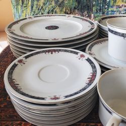 Fine China Dinnerware Set With Tea Cup Set